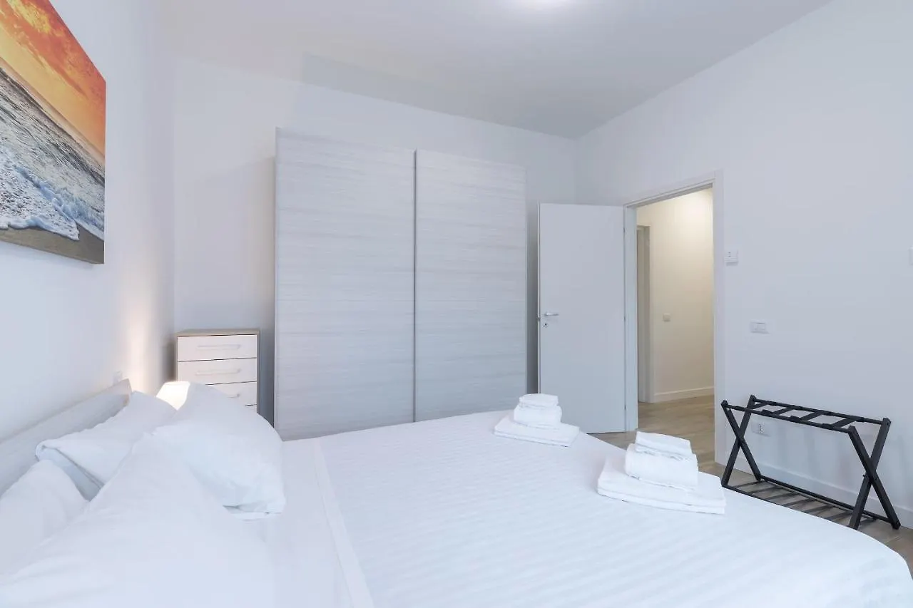 Santacroce Lovely Apartment In Florence Italy